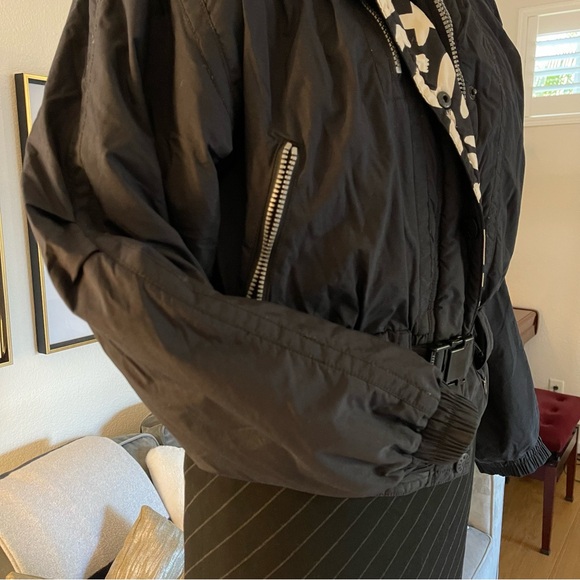 VTG Obermeyer Nell Crop Ski Bomber Jacket Black, Size 10 - Picture 10 of 13